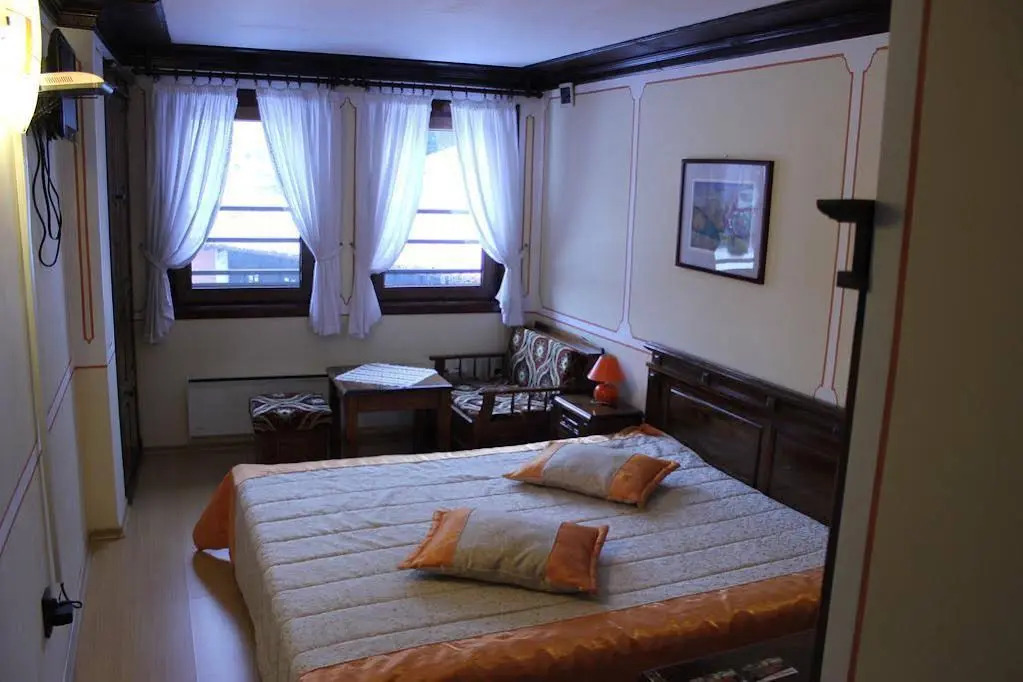 Traditsia Guest House