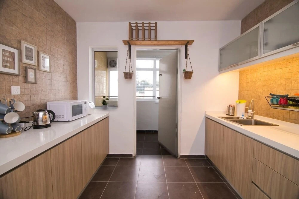 Charming 3BR Home in Quiet Neighbourhood