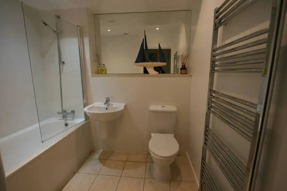 Stylish 2 Bedroom in Trendy East End