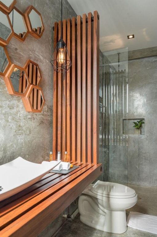 Life Boutique Condo