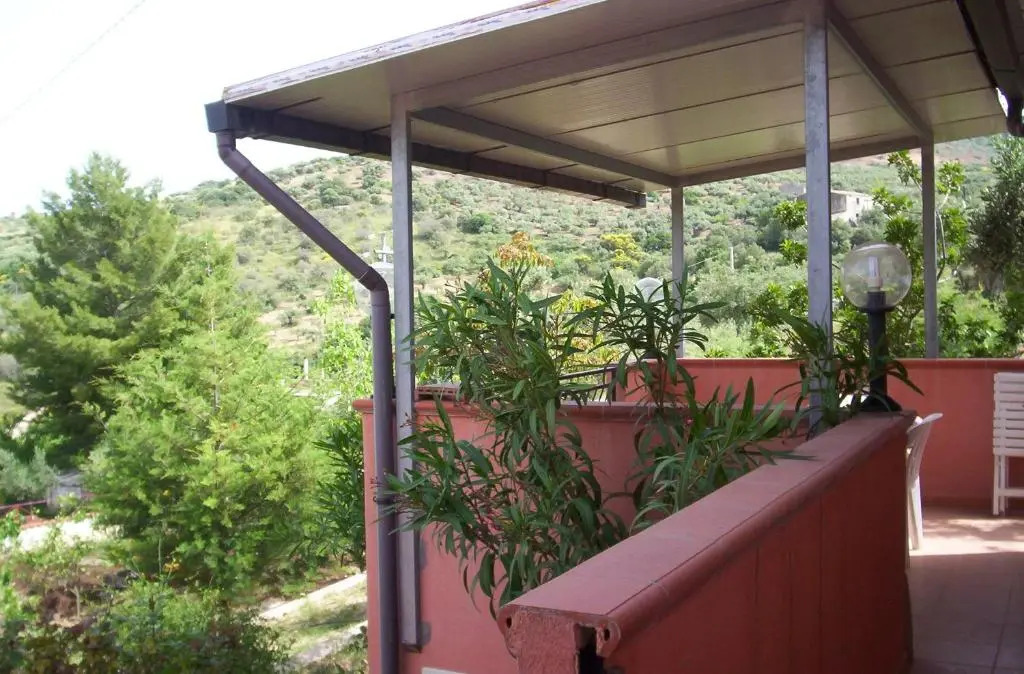 VILLA ANGELA casa vacanze house green per 8 persone