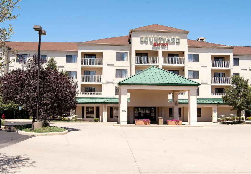 Courtyard by Marriott Cincinnati Airport