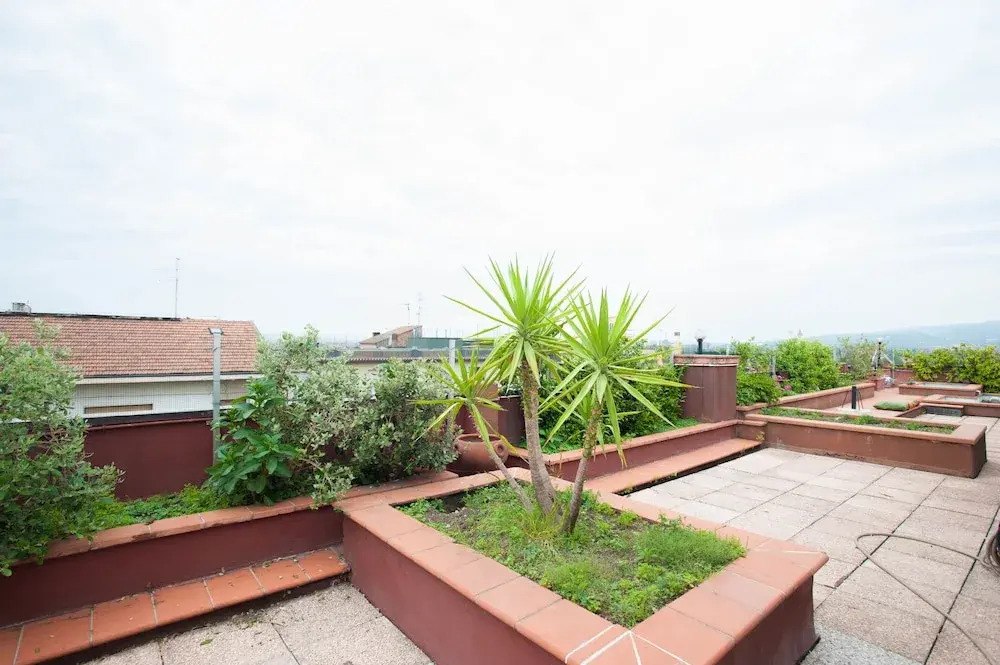 Valverde Apartments