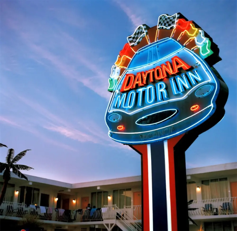 Daytona Inn and Suites