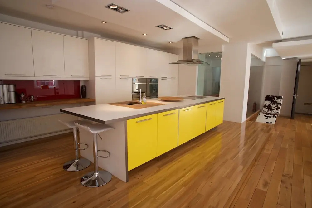 Modern Home In Greenwhich
