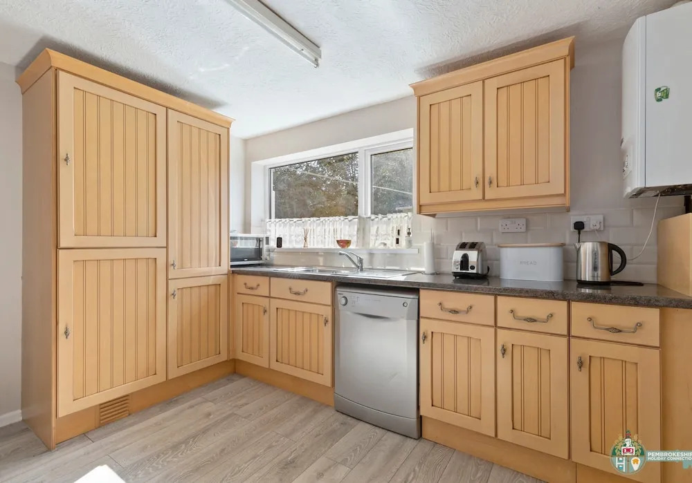 West Winds Cottage, Upper Lamphey