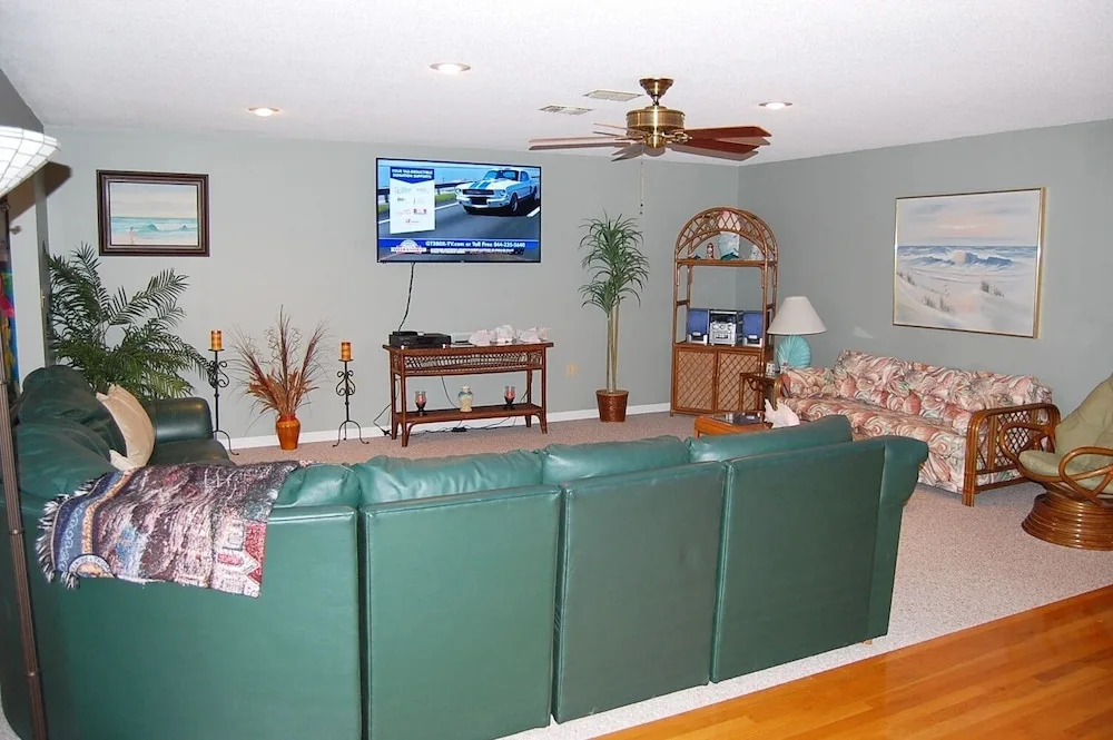 Bingham's Bayside home