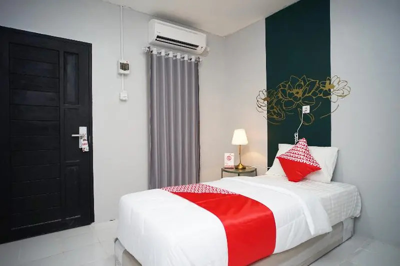 Sani Guest House by OYO Rooms