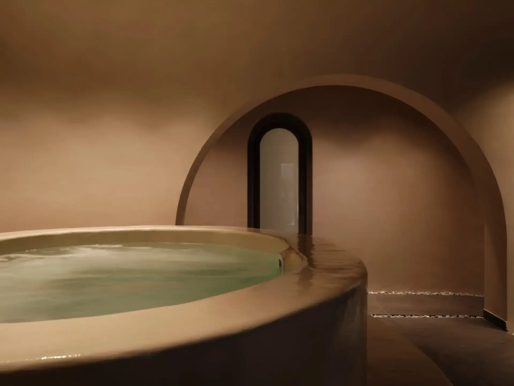 Enarma Suites & Spa Wellness Retreat