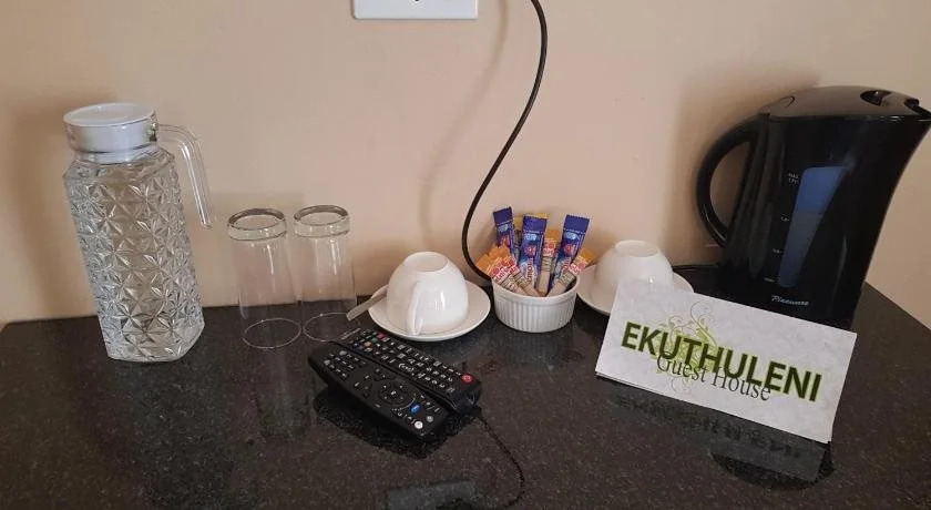 Ekuthuleni Guest House - Soweto
