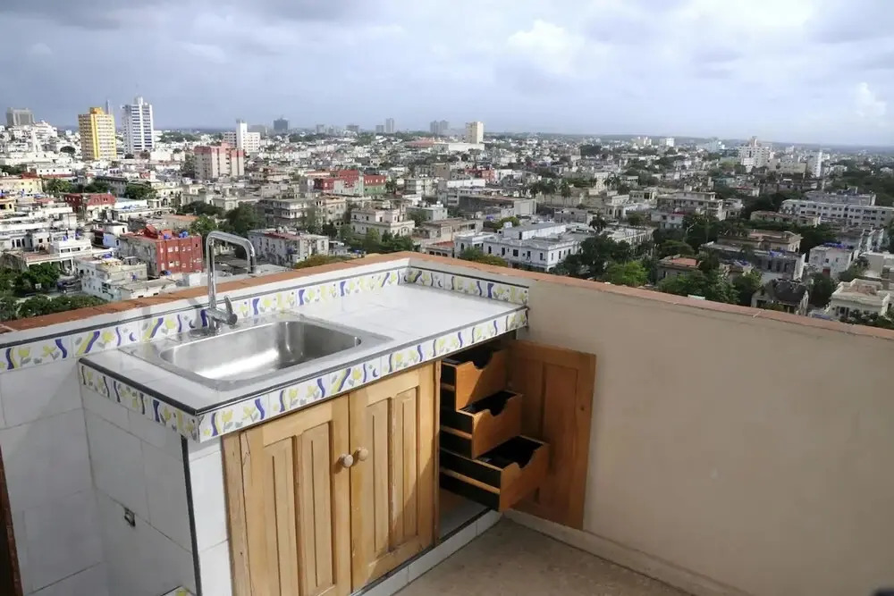 Skyview Apartment