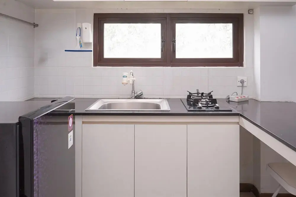 Comfy And Minimalist 2Br At Asatti Apartment