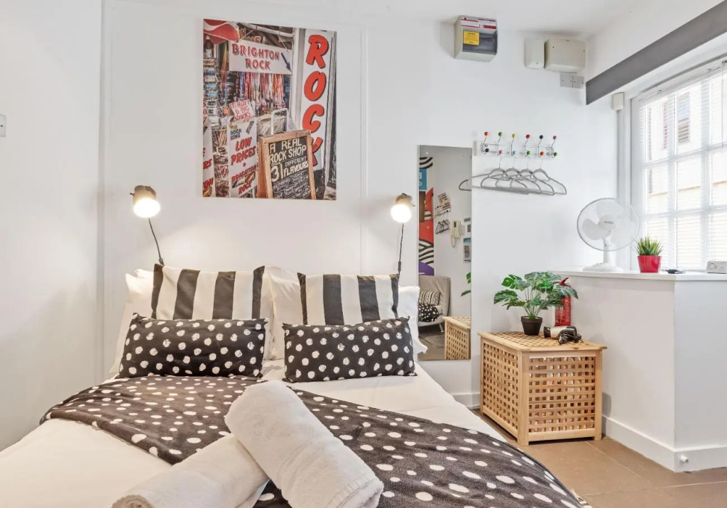 Artist Studio | By My Getaways