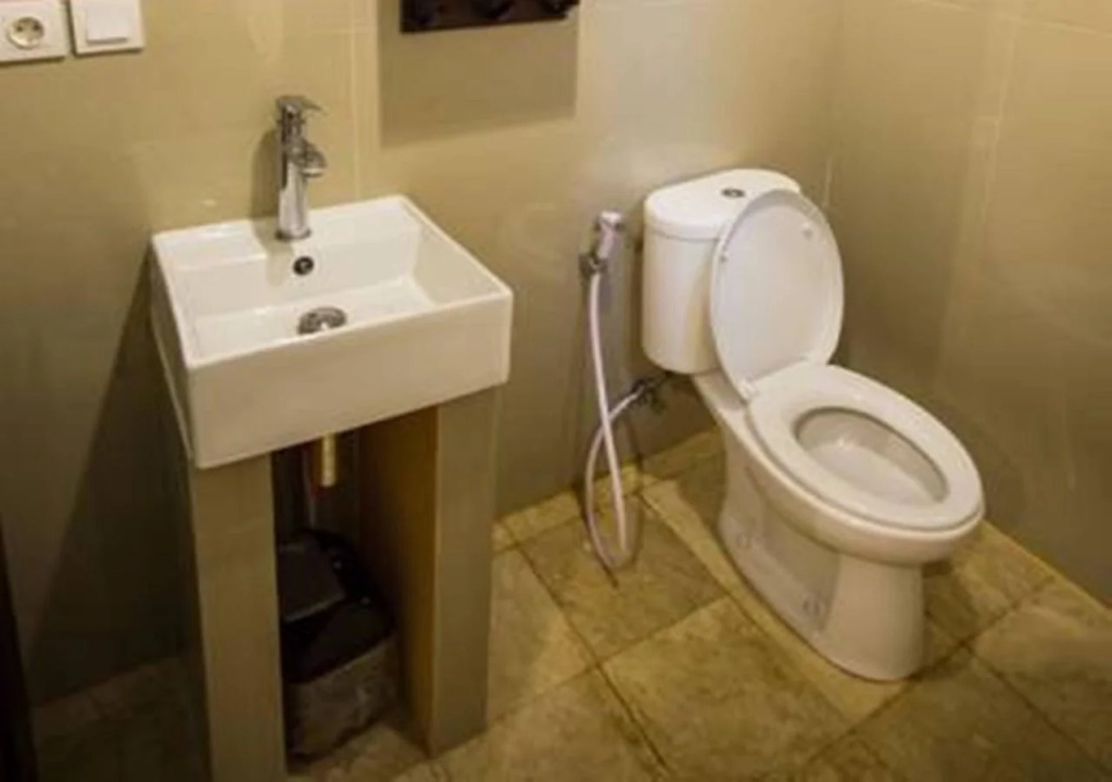 Candra Guest House