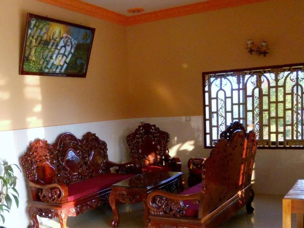 Kampot Manor