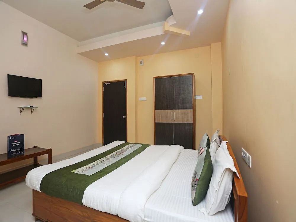 OYO 5051 Silicon Residency