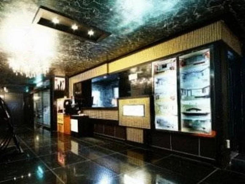 Hotel Lust