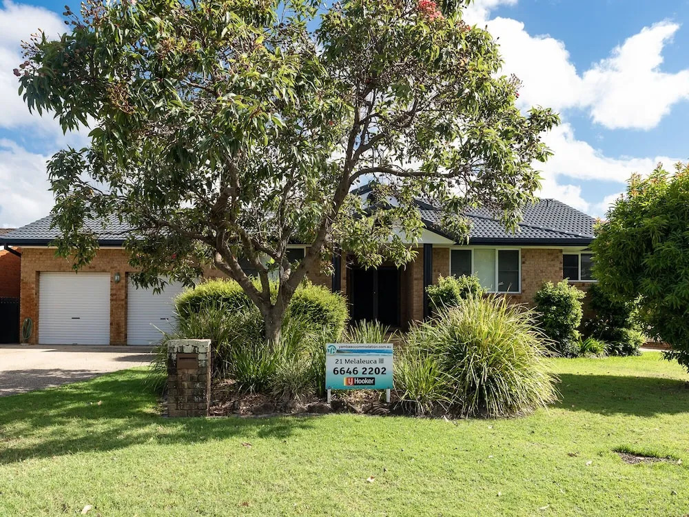 21 Melaleuca Drive - Waterfront - Pet Friendly - Stone Real Estate Yamba
