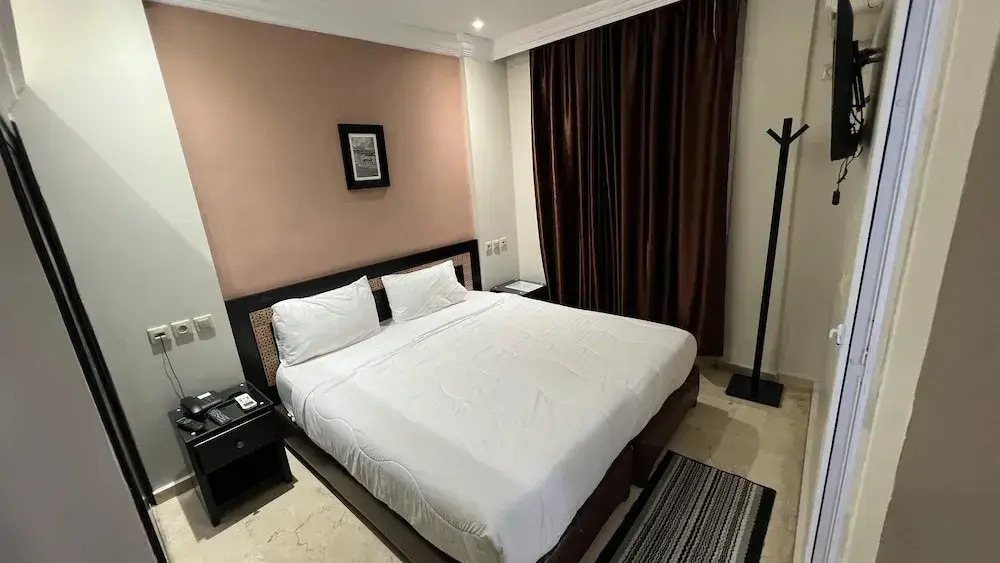 Hotel Pyramides Collection