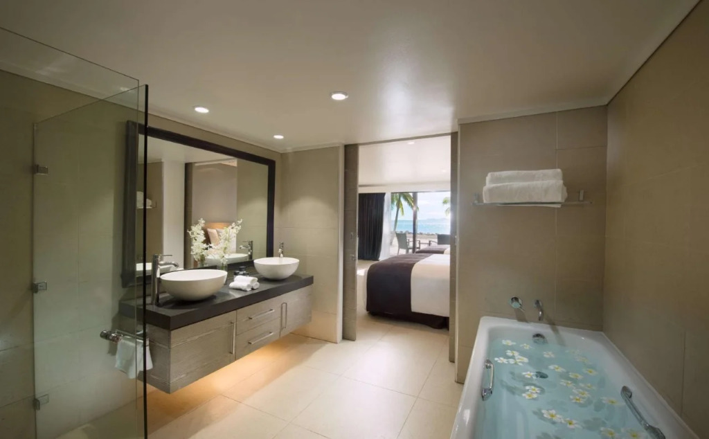 DoubleTree by Hilton Fiji - Sonaisali Island