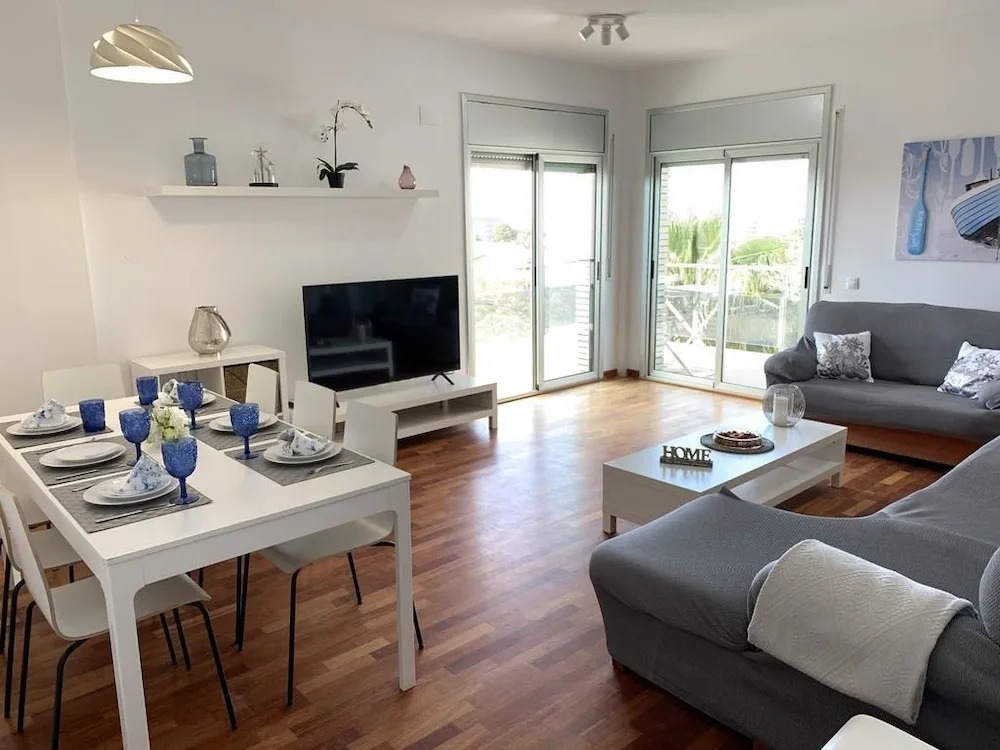 T&H Romana Salou Family Apartment