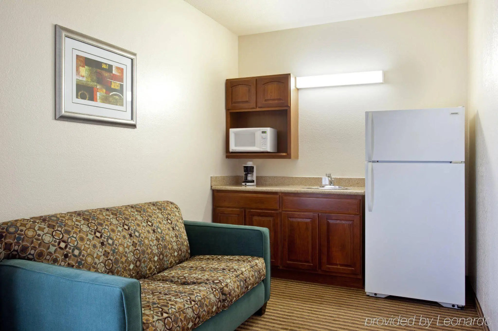 Holiday Inn Express and Suites Three Rivers by IHG