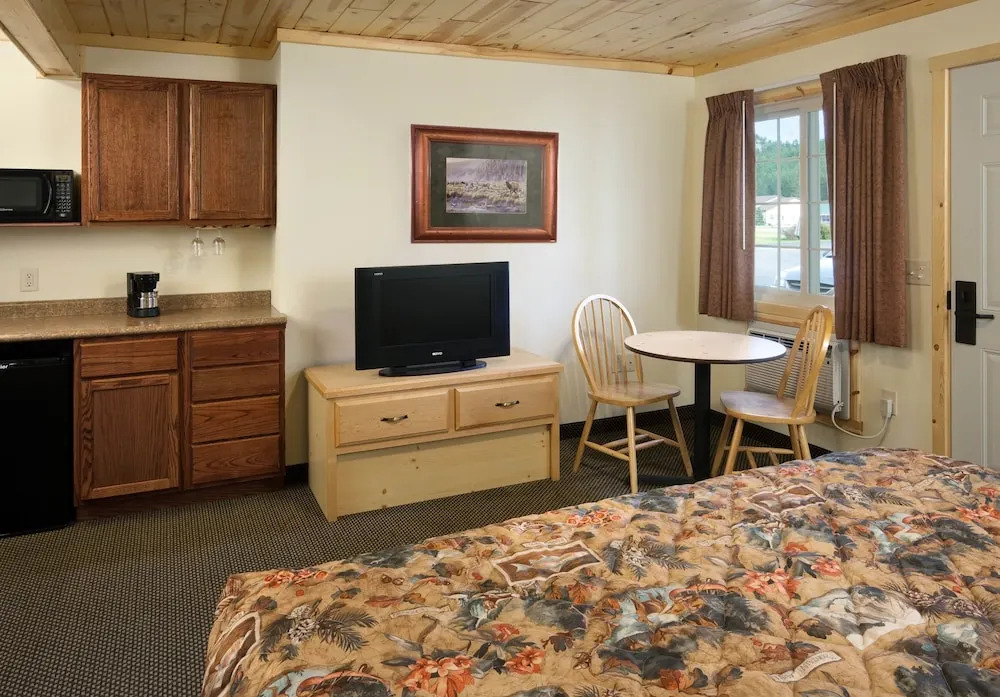 Rock Crest Lodge & Cabins