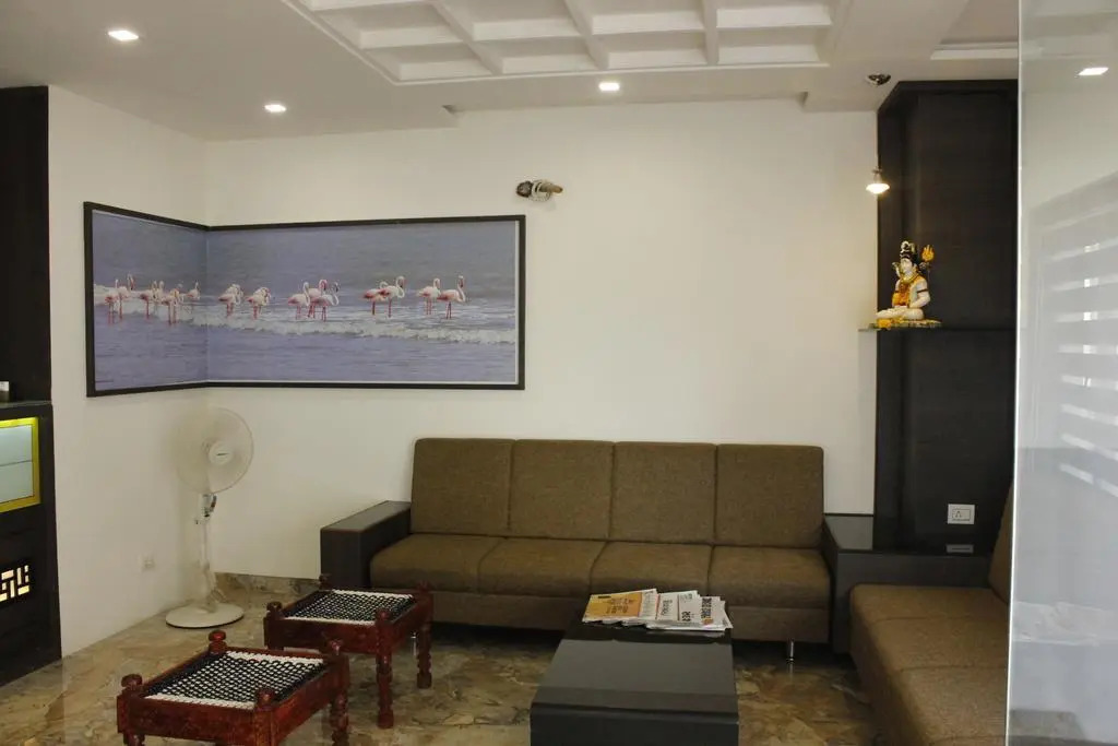 Hotel Shiv lake