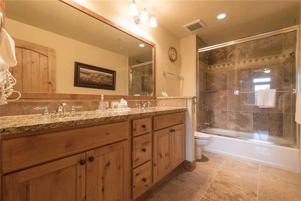 5203 Emerald Lodge, Trappeur's Crossing Apartment 4