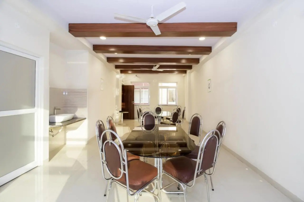 Itsy Hotels Arastu Inn