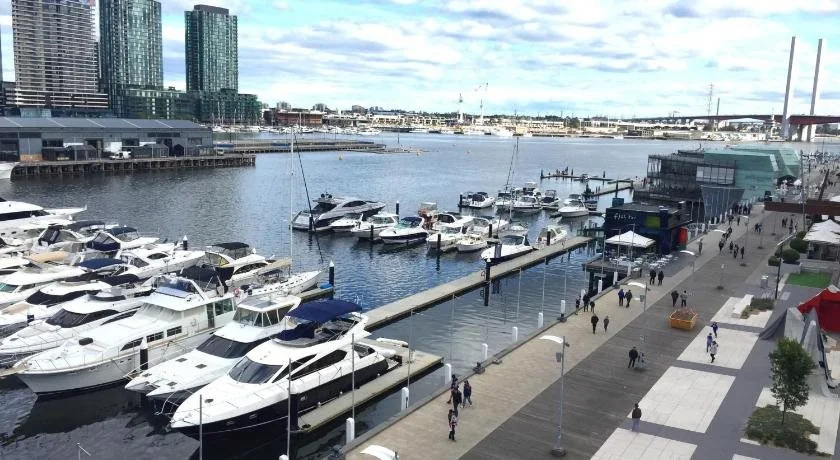 Harbour Escape Apartments Docklands