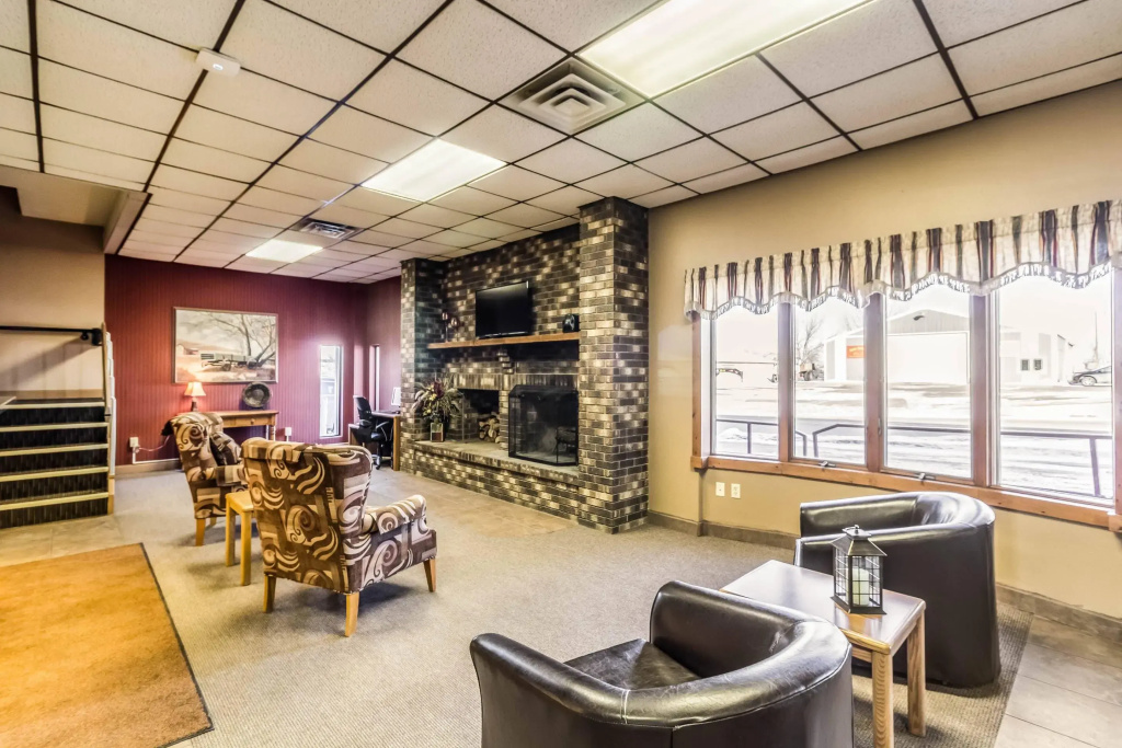 Econo Lodge - Valley City