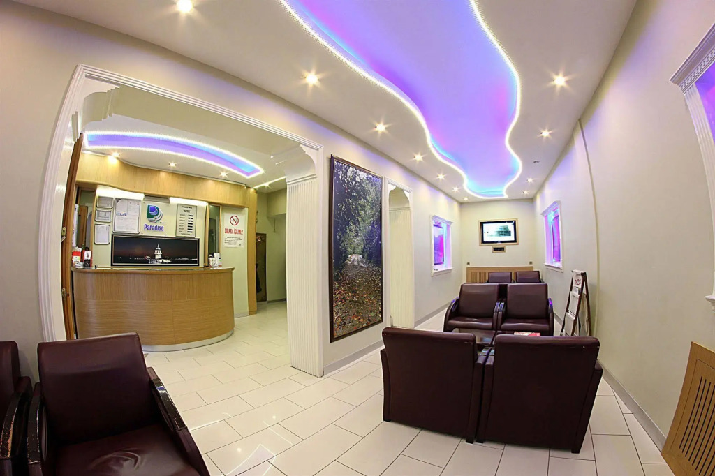 paradise hotel