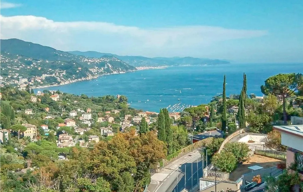 Lovely Home In Rapallo With Outdoor Swimming Pool