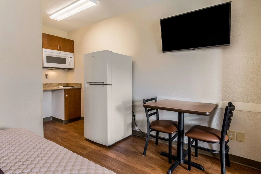 Birch Hill Suites Extended Stay Lake Charles - Sulphur