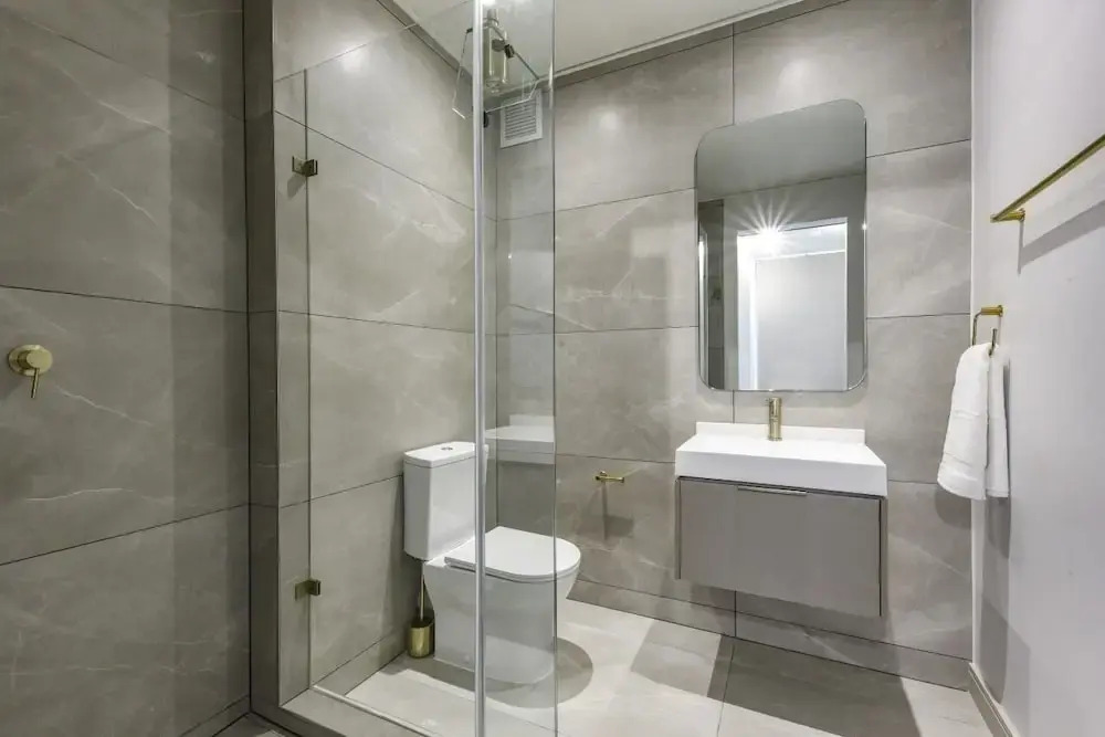 Easy Stay-One Rosebank