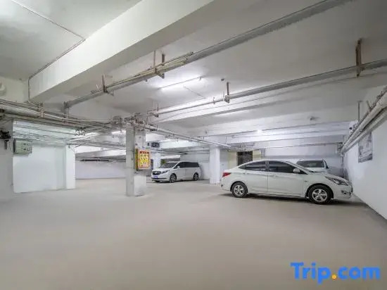 Jin Boman Hotel (Linfen Pingyang Square)