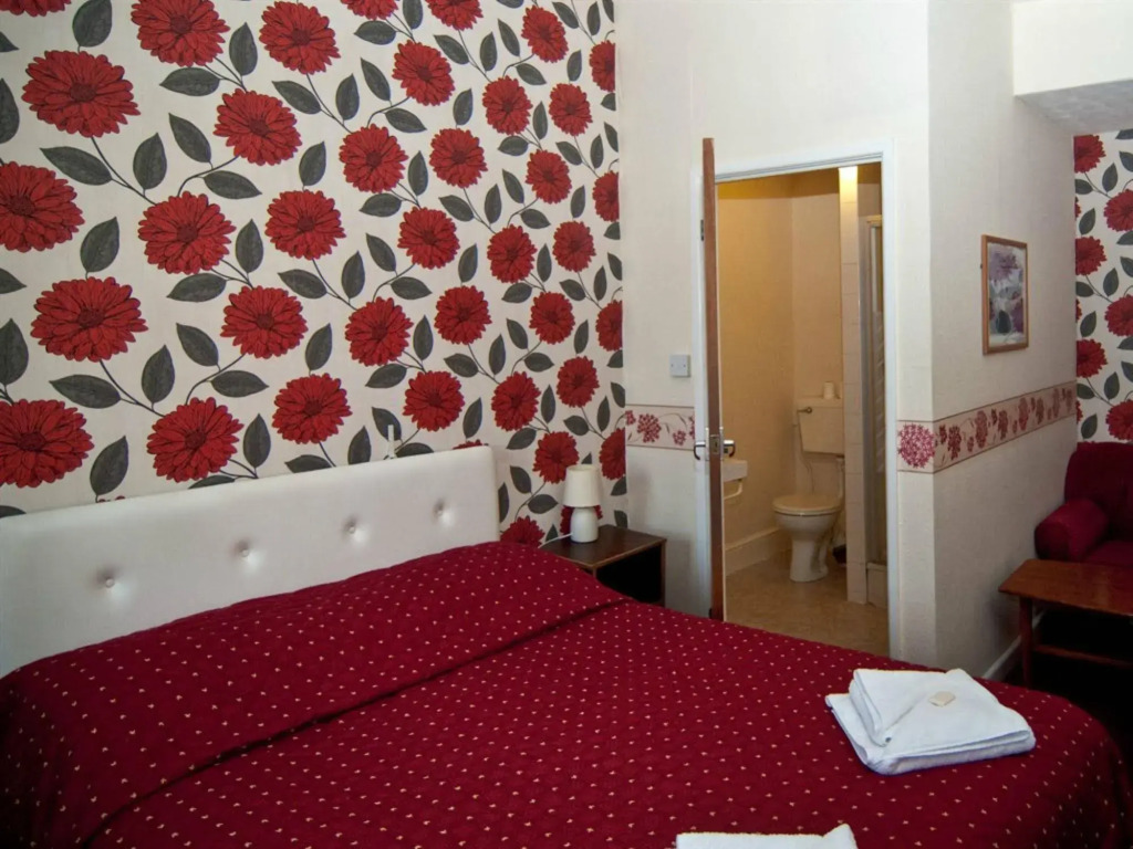 The Jubilee Hotel West- with NEWLY REFURBISHED SPA FACILITIES - GAMESPIT - AND SMOKEHOUSE