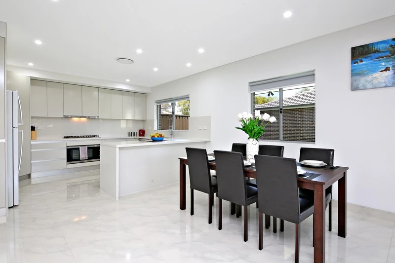 96 Hydrae Villa