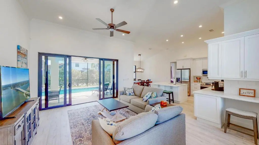 117 South Heathwood Drive