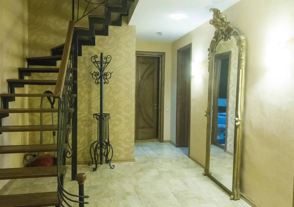 Vake Cozy Appartament With 3 Bedrooms.