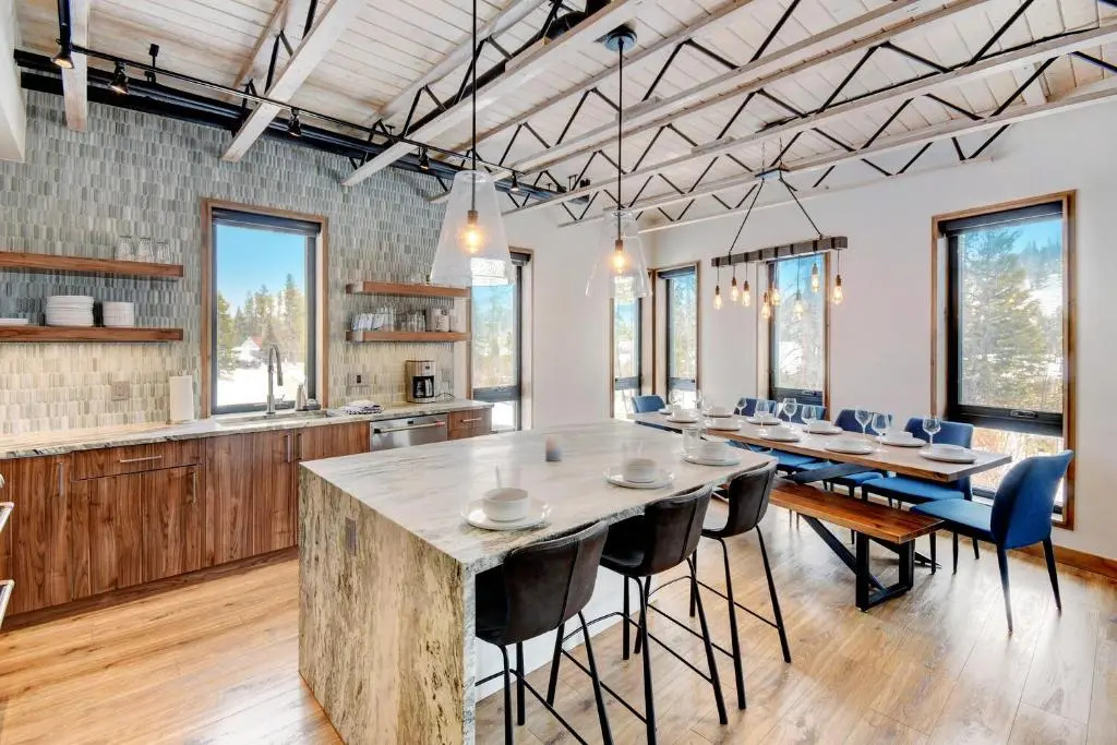 New River Chalet #280 Near Resort With Rooftop Hot Tub - FREE Activities & Equipment Rentals Daily