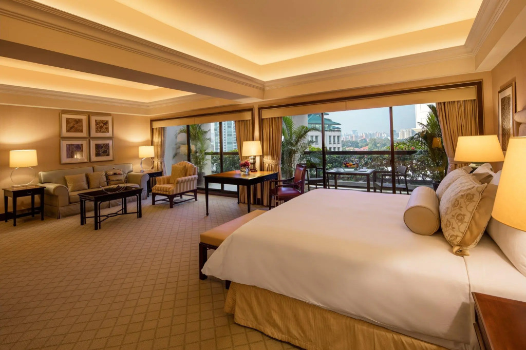 Отель Conrad Singapore Orchard