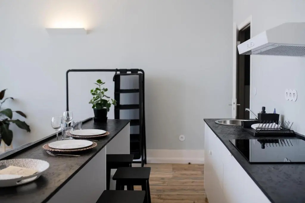 Baixa24 •P2R• Bright Apt in Vibrant Downtown