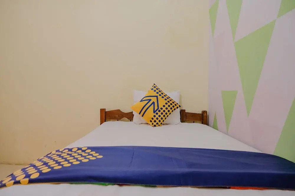 Spot On 2368 Dahlia Homestay Family Residence