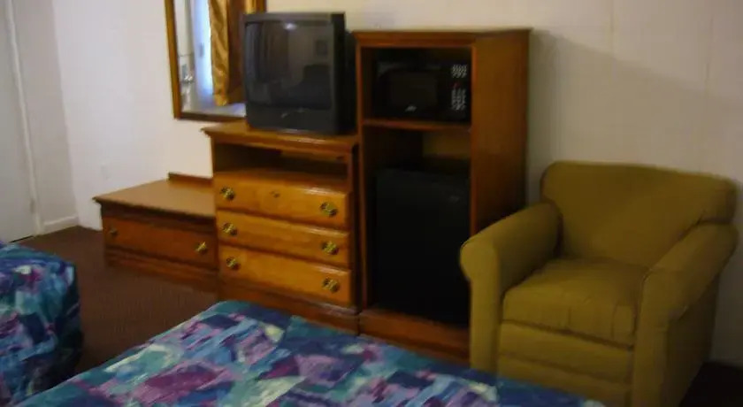 Journeys Inn Motel