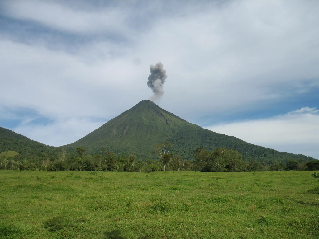 Cerro Chato Ecolodge