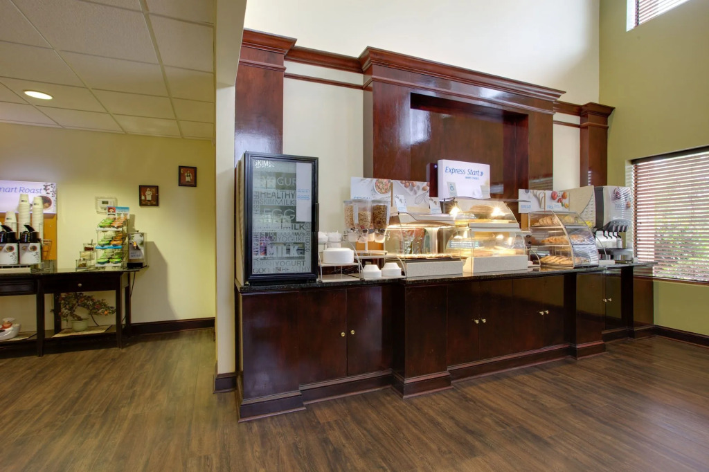 Holiday Inn Express Hotel & Suites Columbia-I-20 at Clemson Road by IHG