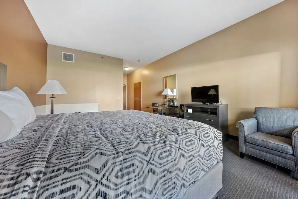 Bayshore Resort Downtown Put-in-Bay Island