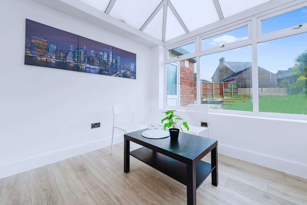 4 Bedrooms - 3 Bathrooms House